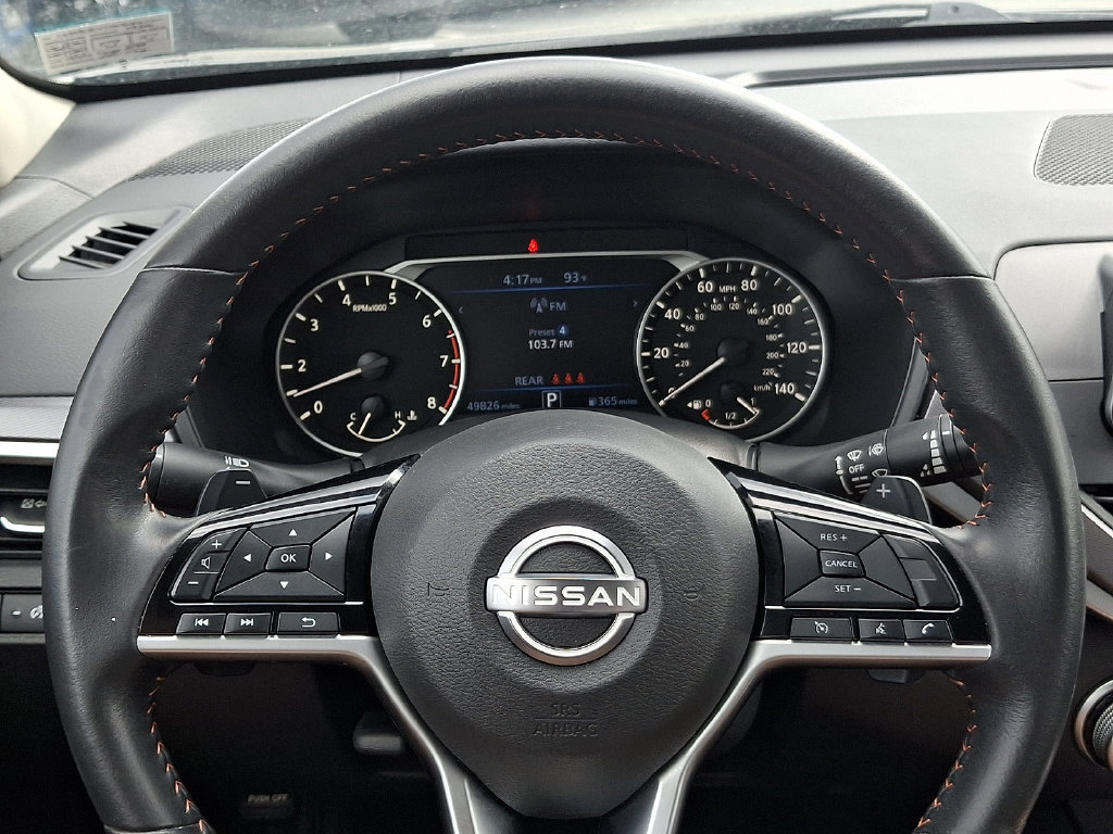 Used 2025 Nissan Altima 2.5 SR FWD image 18