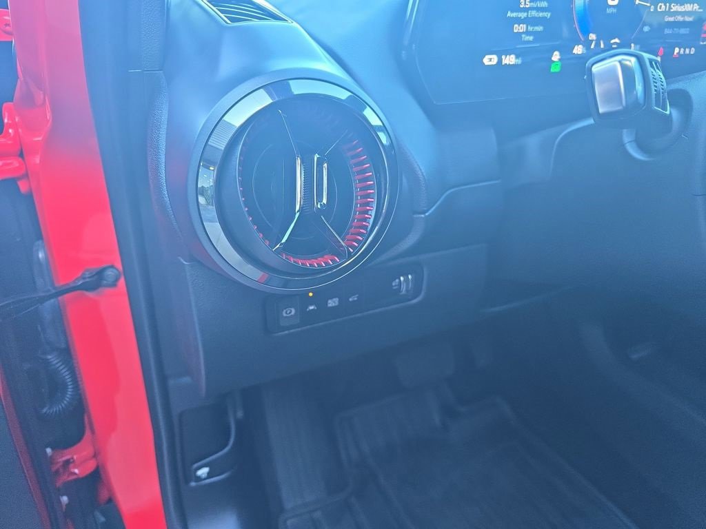 Used 2025 Chevrolet Equinox EV RS image 14