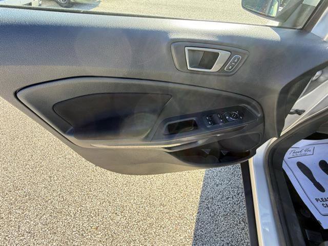 Certified 2022 Ford EcoSport SE image 11