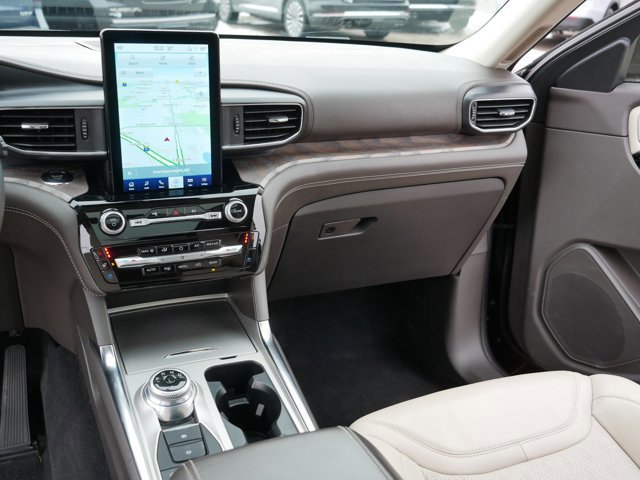 Certified 2022 Ford Explorer Platinum w/ Equipment Group 601A image 23