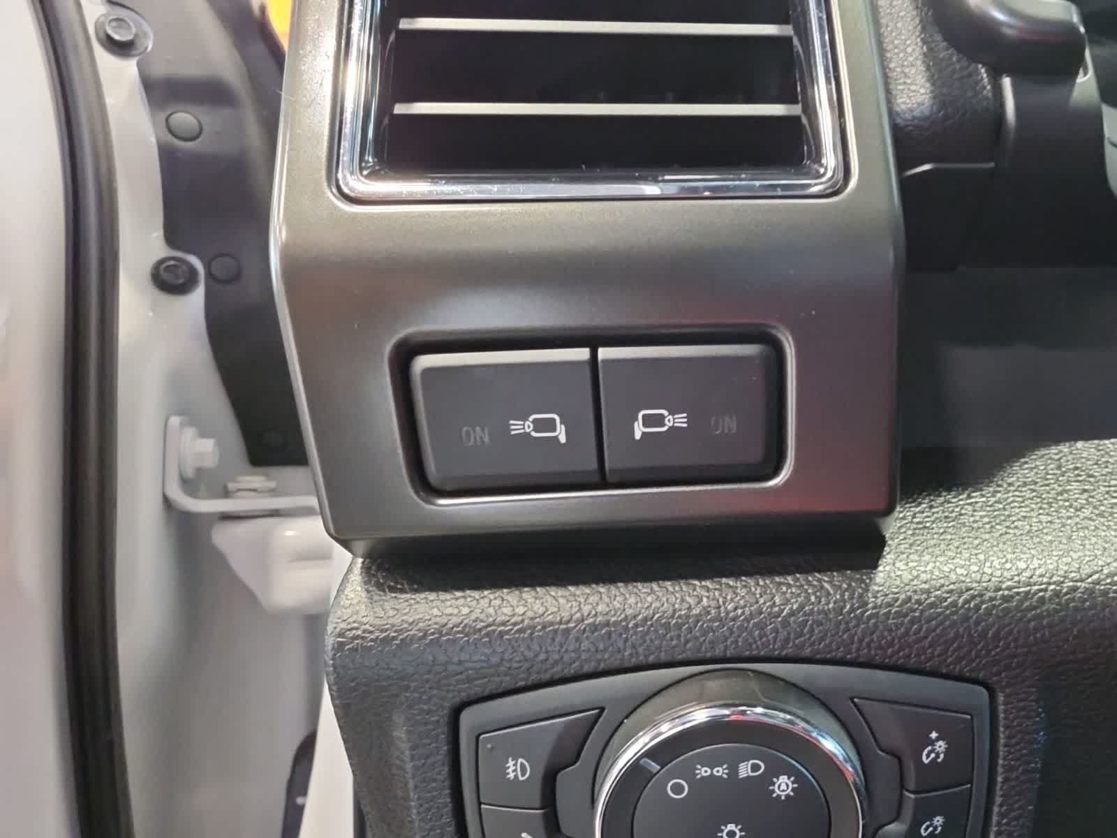 Certified 2020 Ford F150 Lariat AWD/4WD image 25