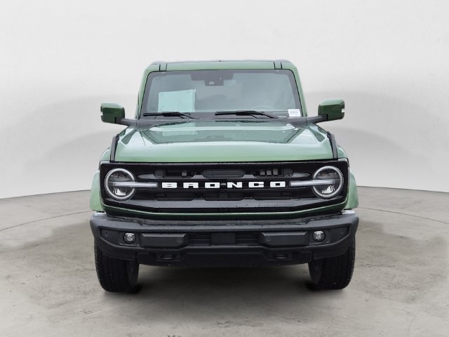 Certified 2025 Ford Bronco Outer Banks AWD/4WD image 2