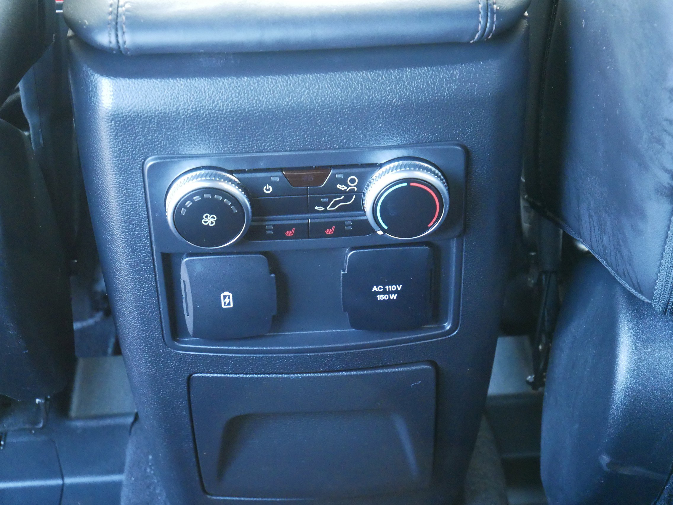 Certified 2023 Ford Explorer Platinum w/ Premium Technology Package image 15