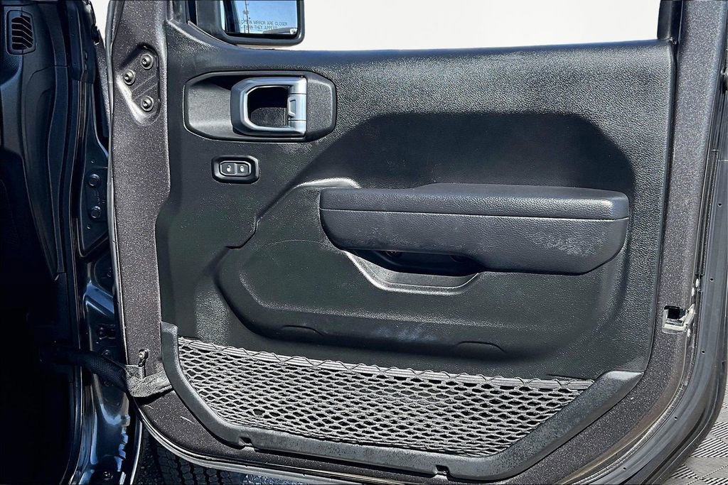 Used 2022 Jeep Wrangler Unlimited Sport image 24