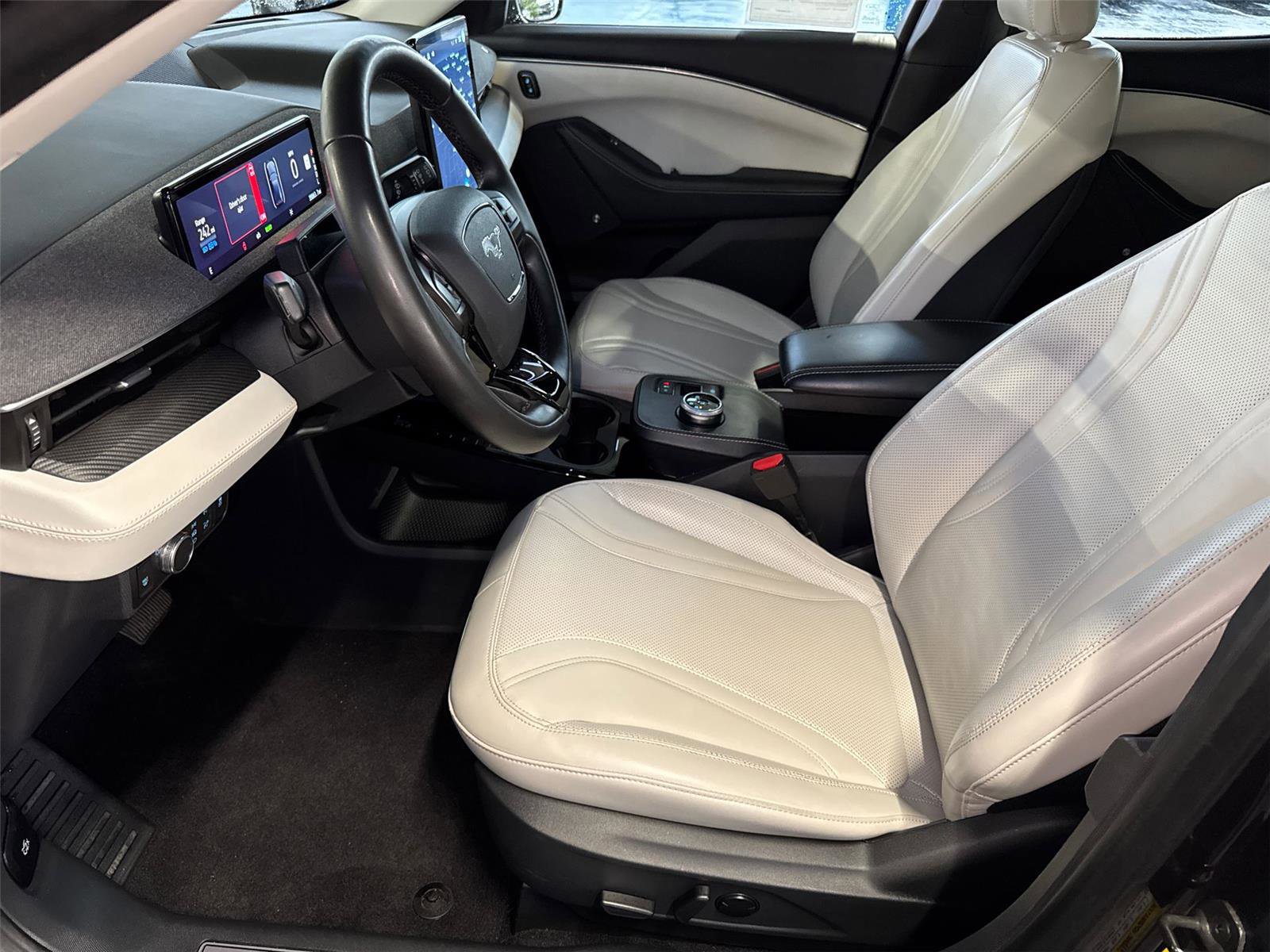 Certified 2022 Ford Mustang Mach-E Premium image 26