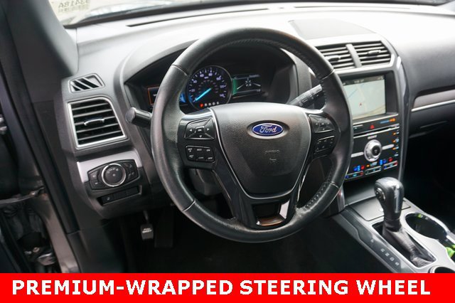 Certified 2018 Ford Explorer Limited image 13