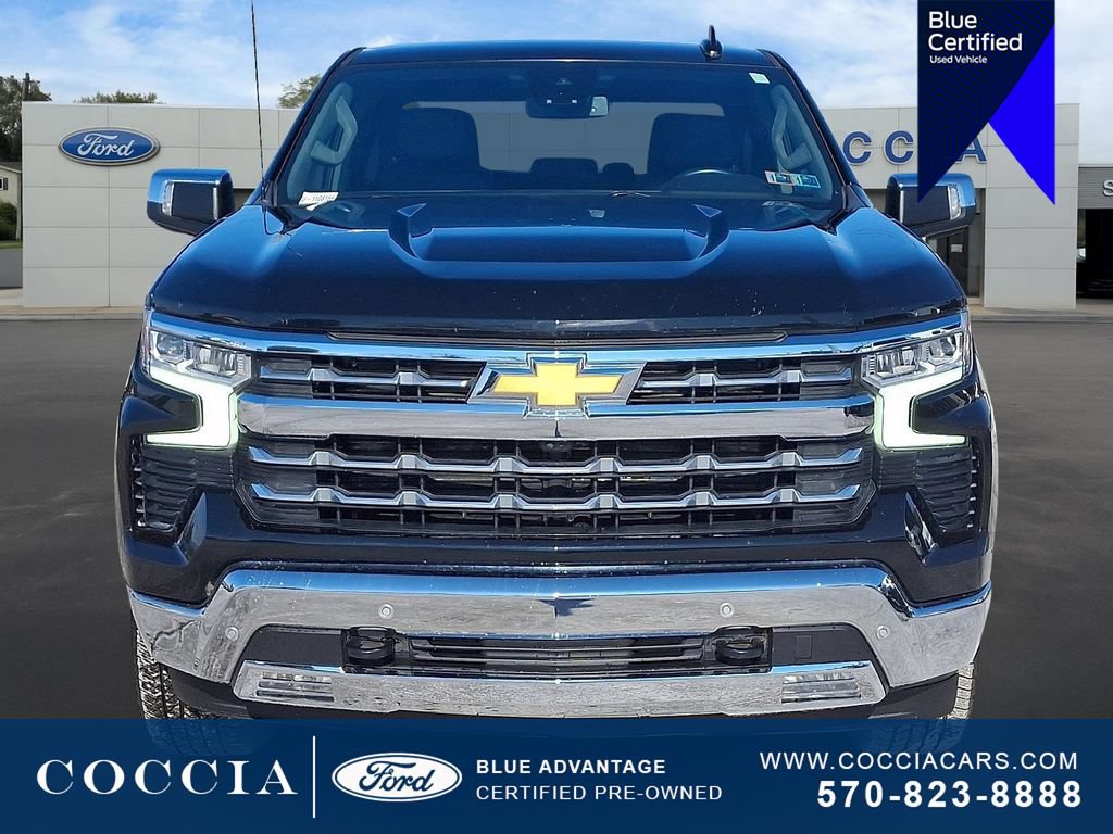 Used 2023 Chevrolet Silverado 1500 LTZ AWD/4WD image 2