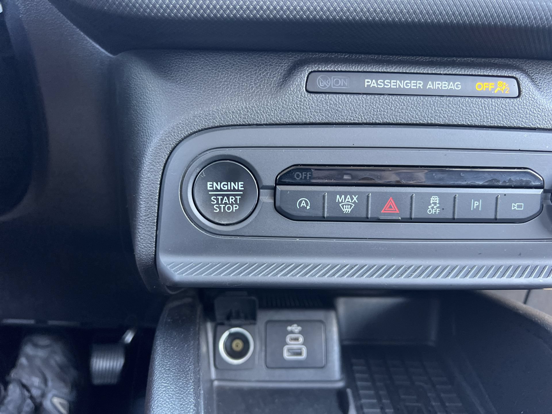 Certified 2025 Ford Bronco Sport Outer Banks w/ Outer Banks Tech Package+ AWD/4WD image 6