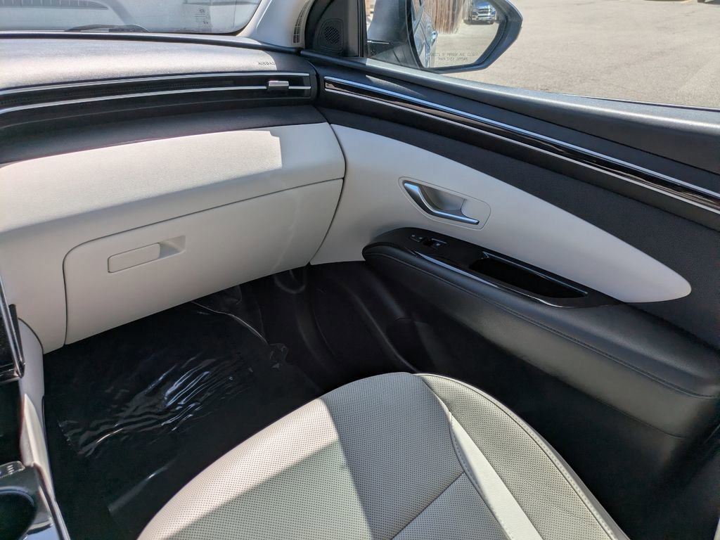 Used 2023 Hyundai Tucson Limited image 17
