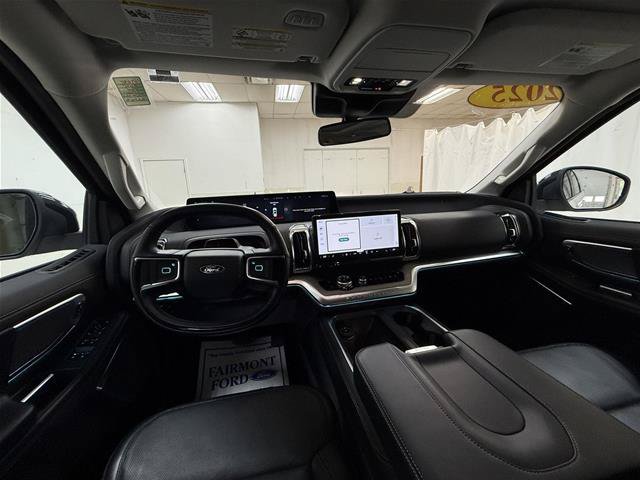 Certified 2025 Ford Expedition Max Platinum AWD/4WD image 5