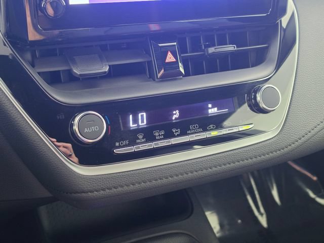 Used 2024 Toyota Corolla SE w/ SE Convenience Package FWD image 29