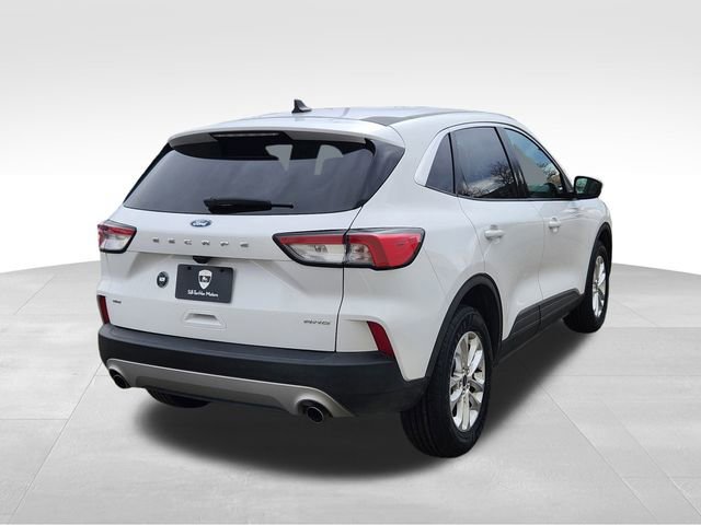 Certified 2020 Ford Escape SE image 5