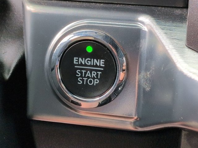 Certified 2023 Ford F150 Lariat w/ Equipment Group 502A High image 28