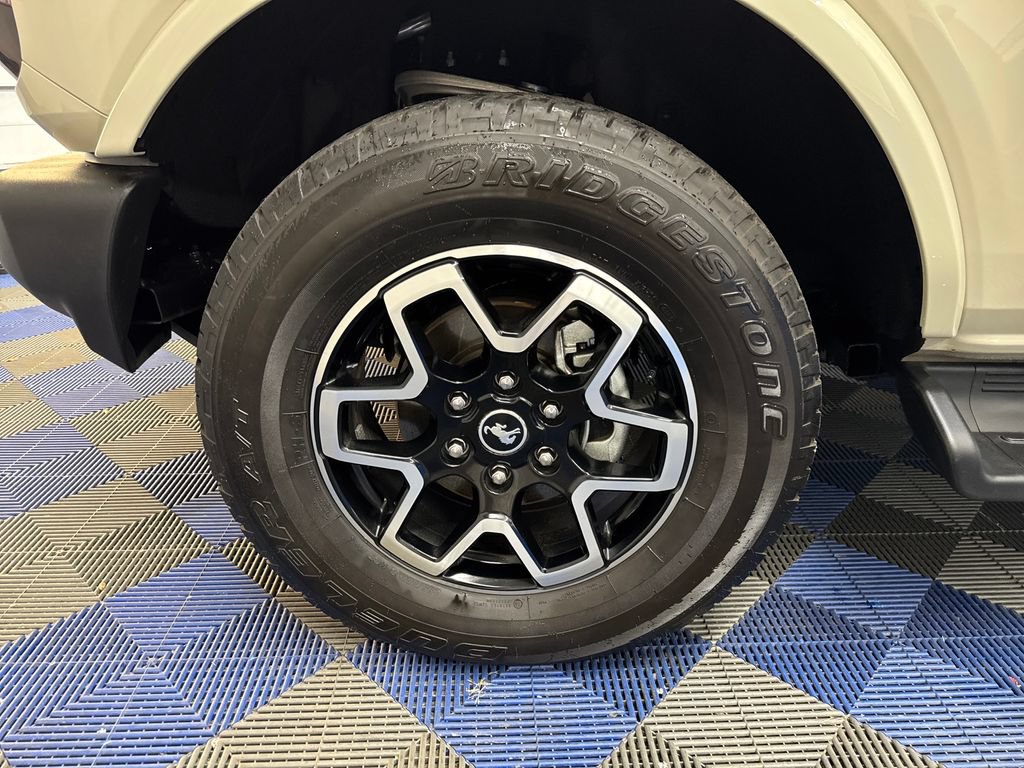 Certified 2025 Ford Bronco Outer Banks AWD/4WD image 31