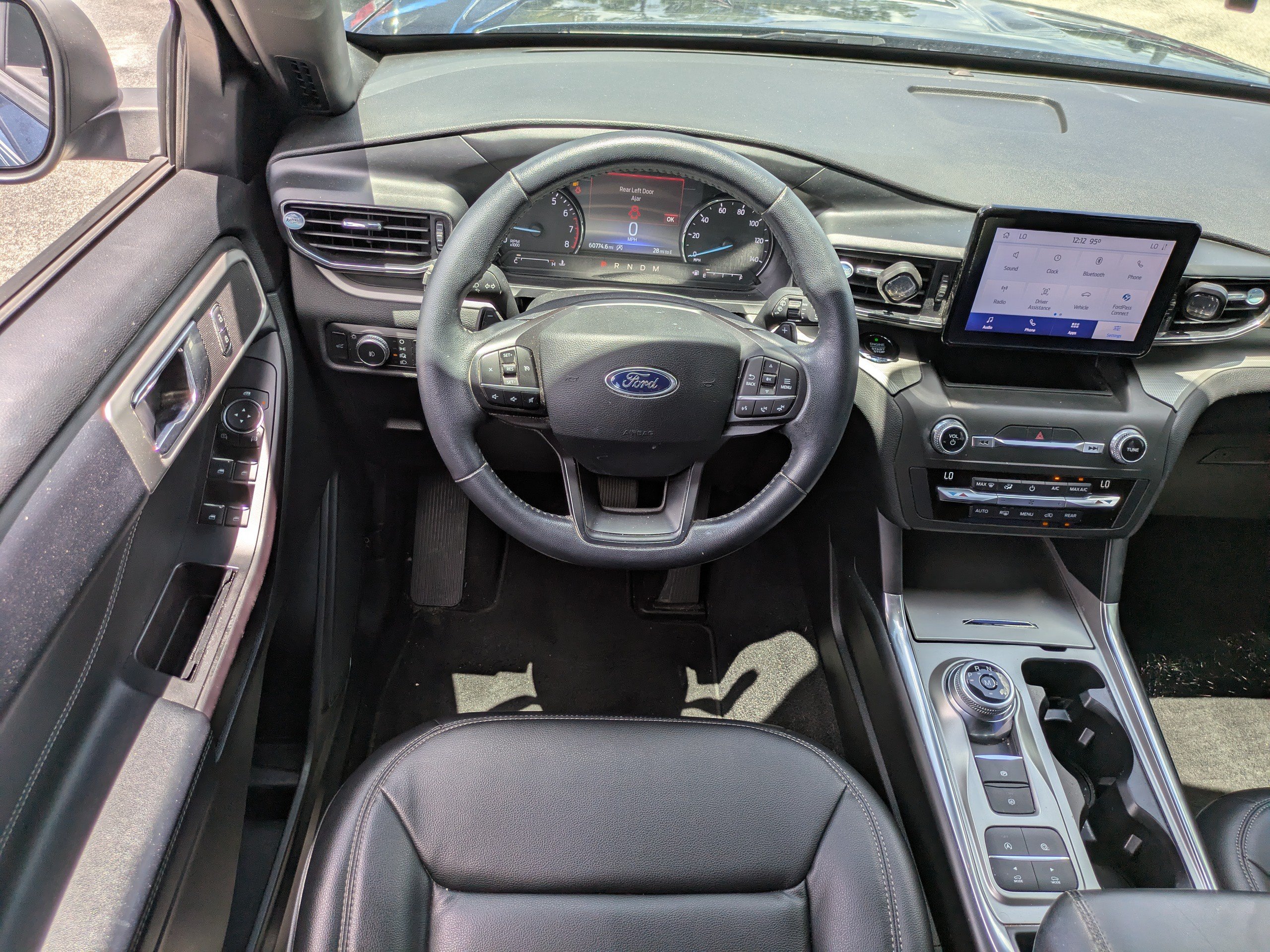 Certified 2020 Ford Explorer XLT w/ Equipment Group 202A RWD image 15
