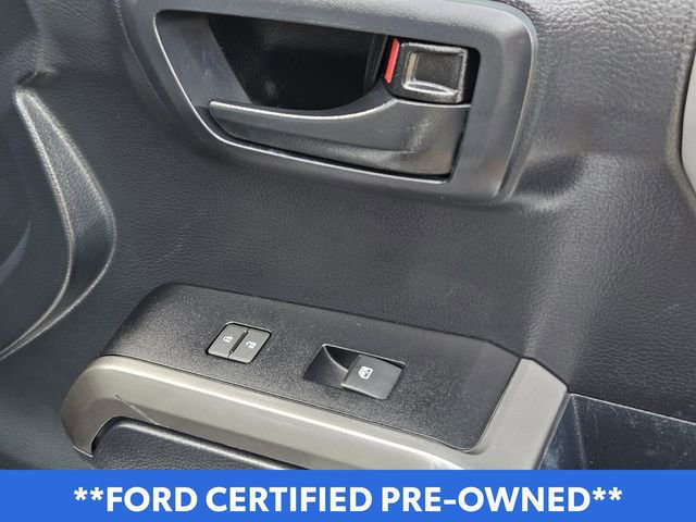 Used 2017 Toyota Tacoma SR5 image 29