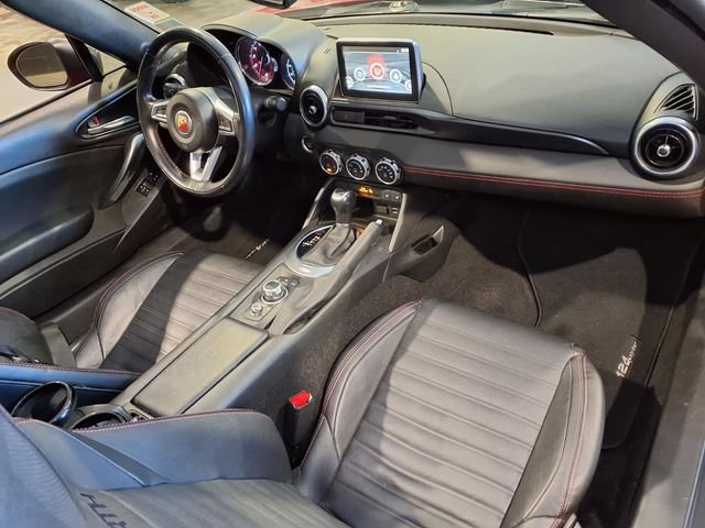 Used 2020 FIAT 124 Spider Abarth w/ Convenience Group RWD image 29