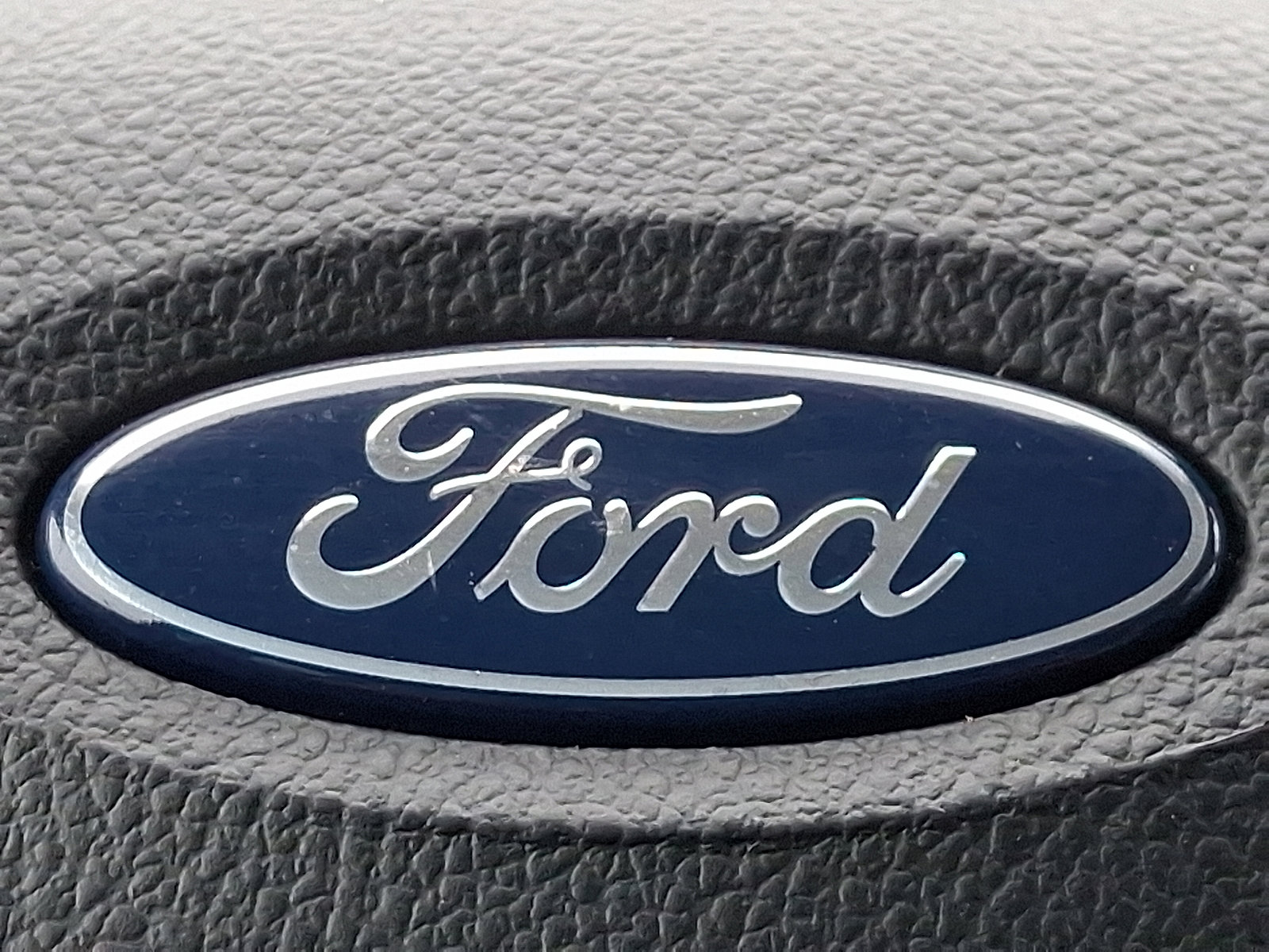 Certified 2017 Ford Escape Titanium image 31