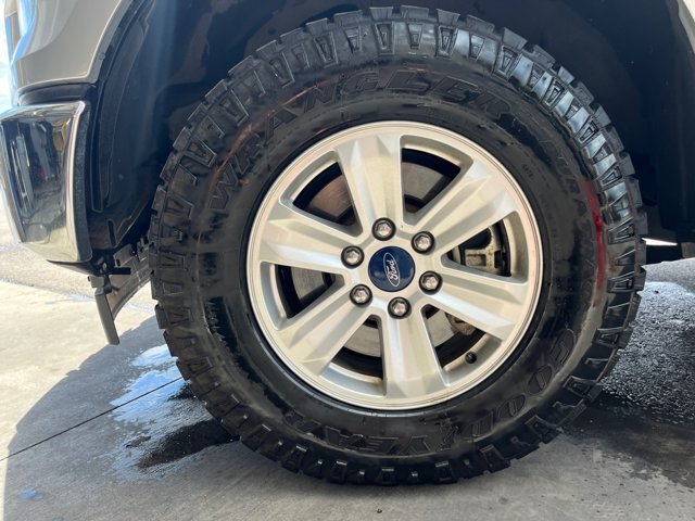 Certified 2017 Ford F150 XLT AWD/4WD image 29