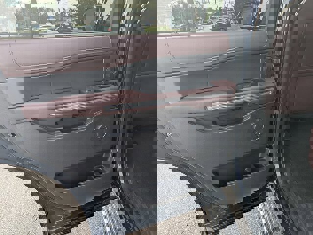 Certified 2024 Ford Expedition Limited image 28