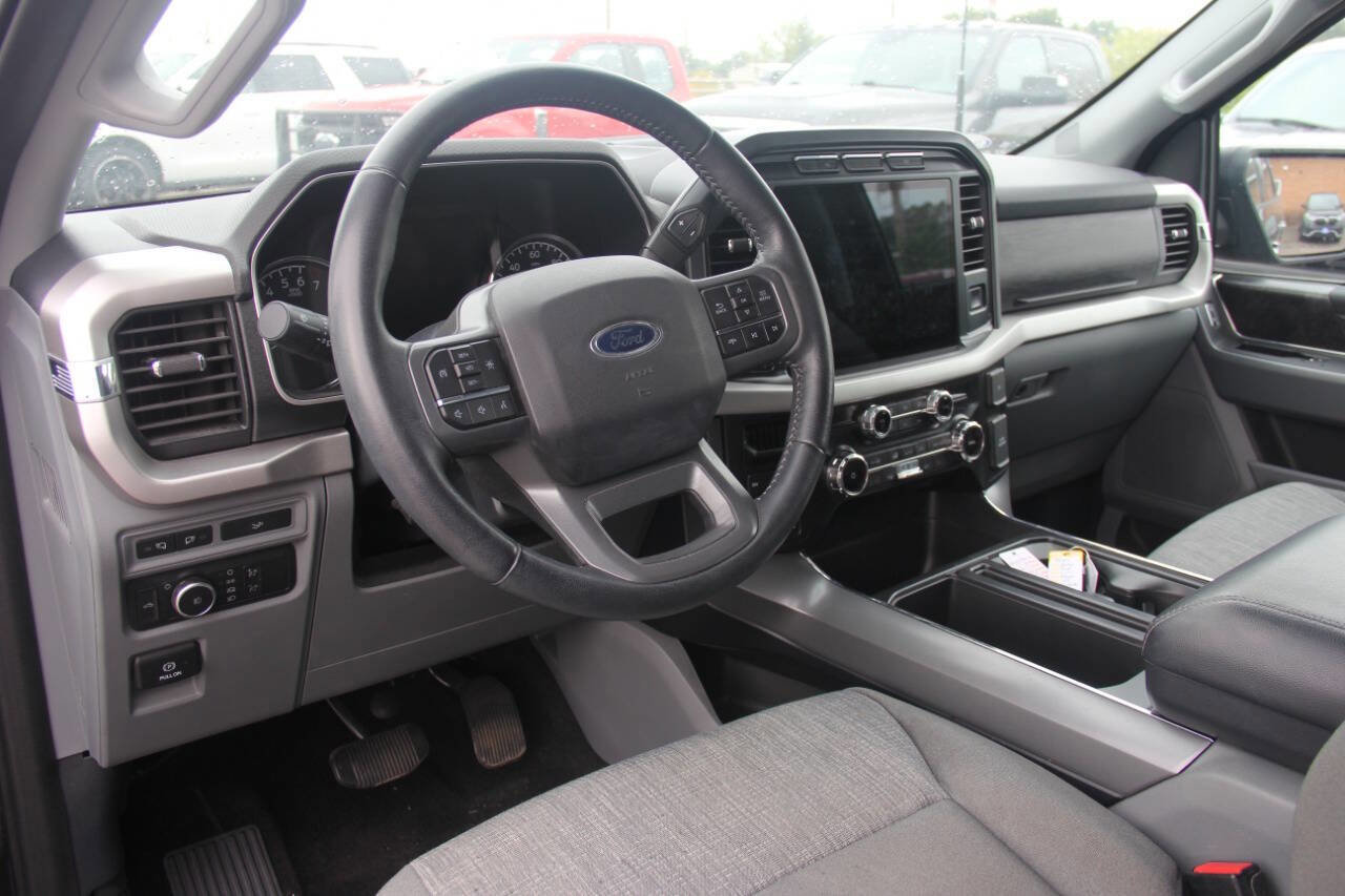 Certified 2022 Ford F150 XLT w/ Equipment Group 302A High image 28