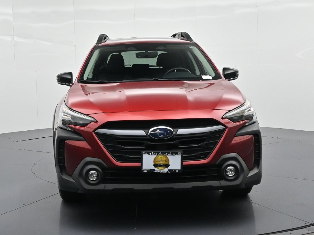 Used 2025 Subaru Outback Premium AWD/4WD image 3