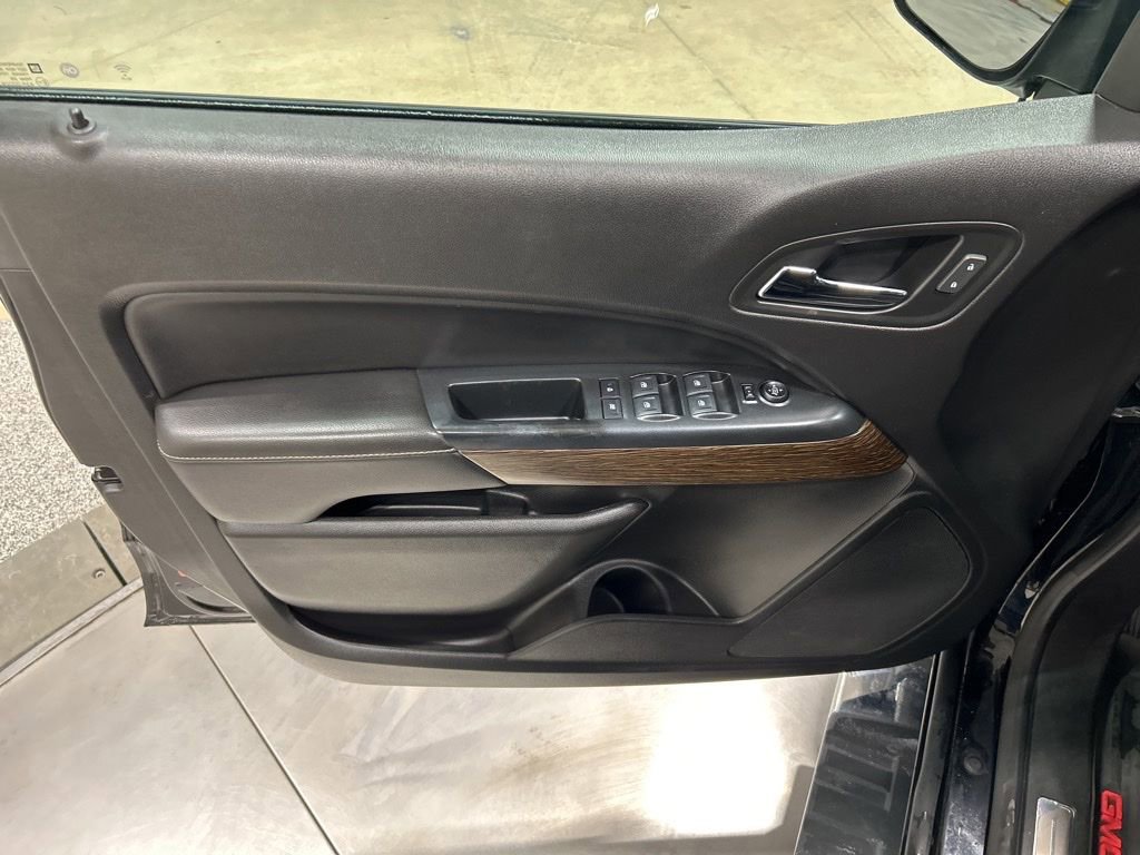 Used 2018 GMC Canyon Denali image 14