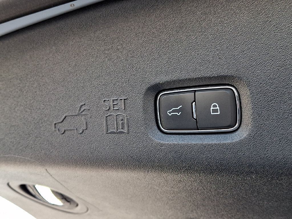 Certified 2025 Ford Expedition Max Active AWD/4WD image 30