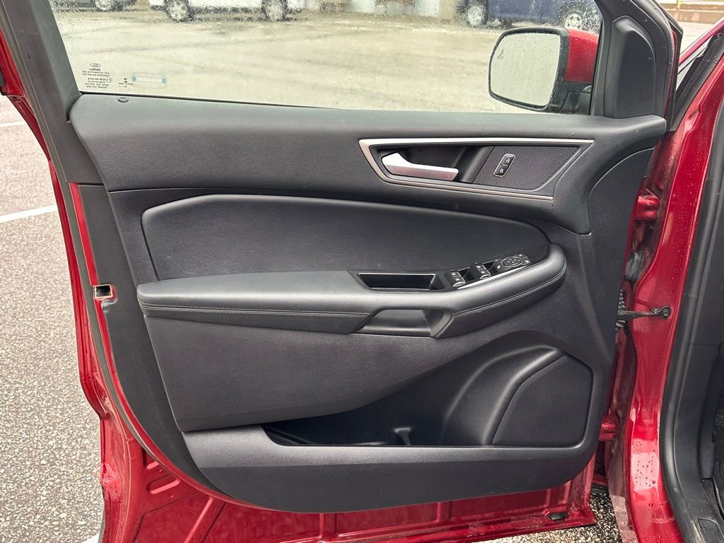 Certified 2019 Ford Edge SEL w/ Equipment Group 201A AWD/4WD image 12