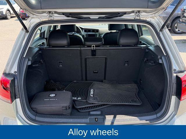 Used 2017 Volkswagen Golf Wolfsburg Edition FWD image 17