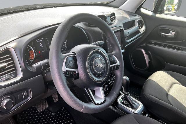 Used 2023 Jeep Renegade Latitude AWD/4WD image 14