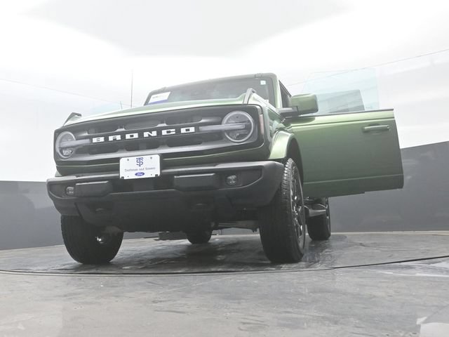 Certified 2025 Ford Bronco Outer Banks AWD/4WD image 32