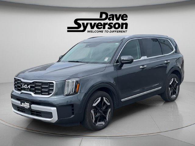 Used 2024 Kia Telluride S w/ S Sunroof Package