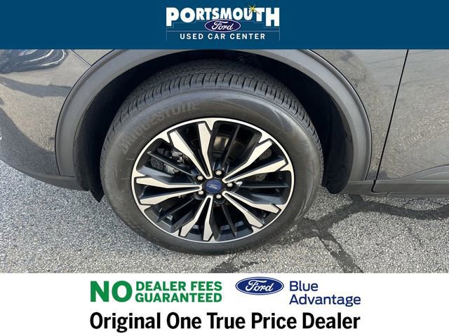 Certified 2022 Ford Escape SE w/ SE Sport Appearance Package image 29