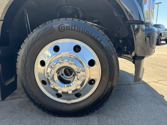 Certified 2026 Ford F450 Platinum w/ FX4 Off-Road Package AWD/4WD image 30