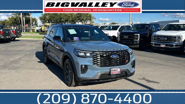 Certified 2025 Ford Explorer ST image 1