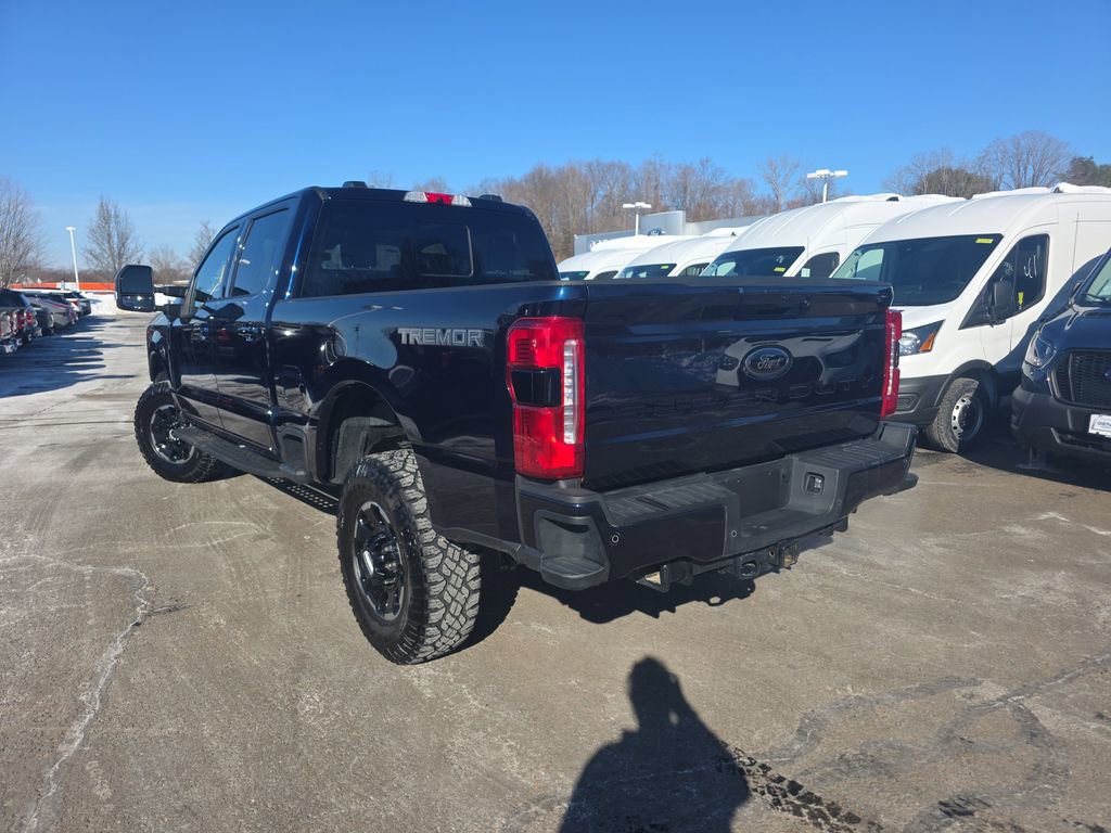 Certified 2025 Ford F250 Lariat w/ Lariat Ultimate Package image 3