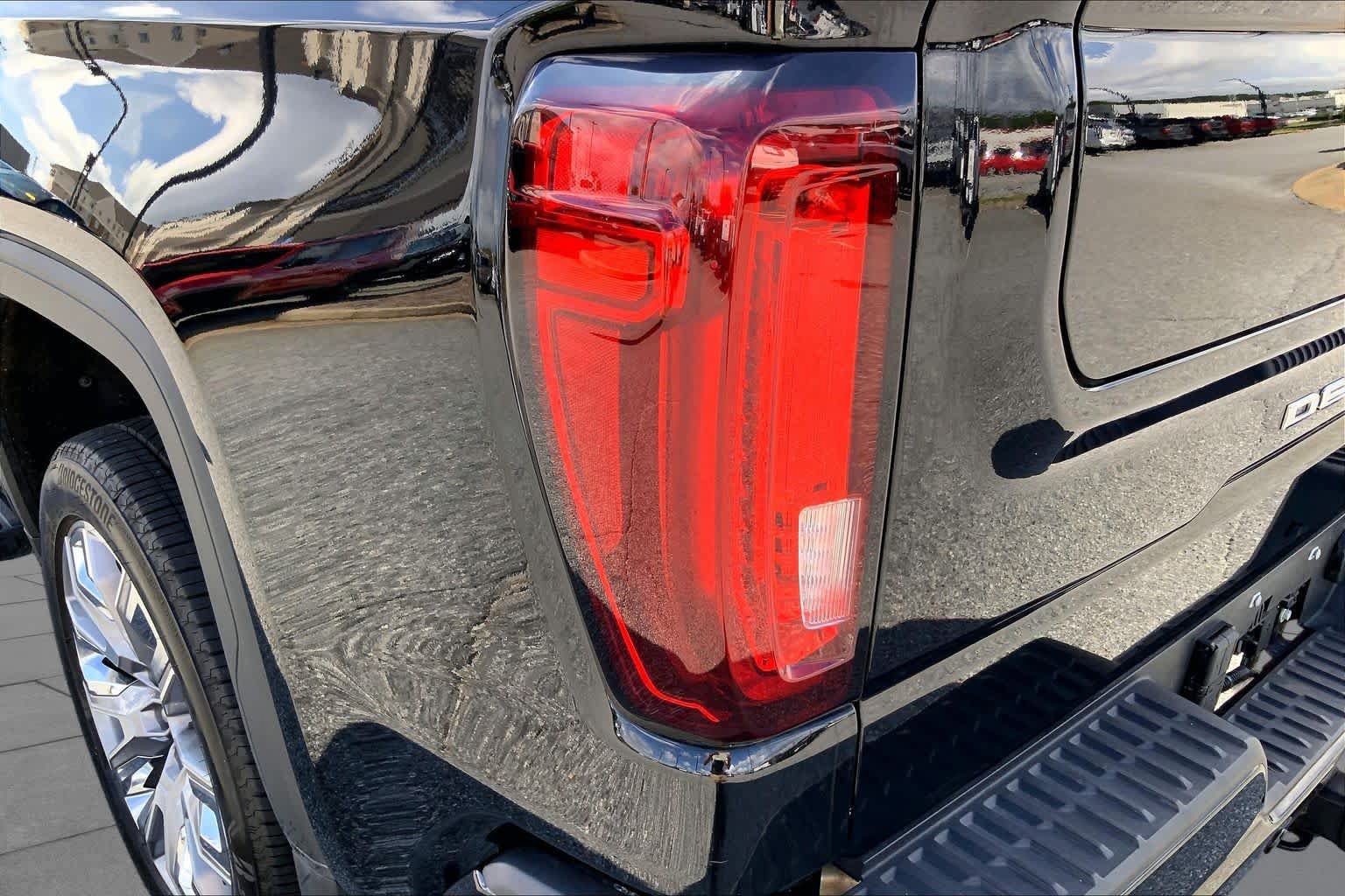 Used 2026 GMC Sierra 1500 Denali AWD/4WD image 27