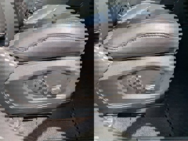 Certified 2023 Ford Explorer XLT w/ Equipment Group 202A RWD image 36