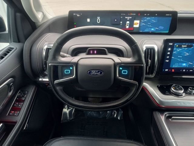 Certified 2025 Ford Expedition Platinum AWD/4WD image 19
