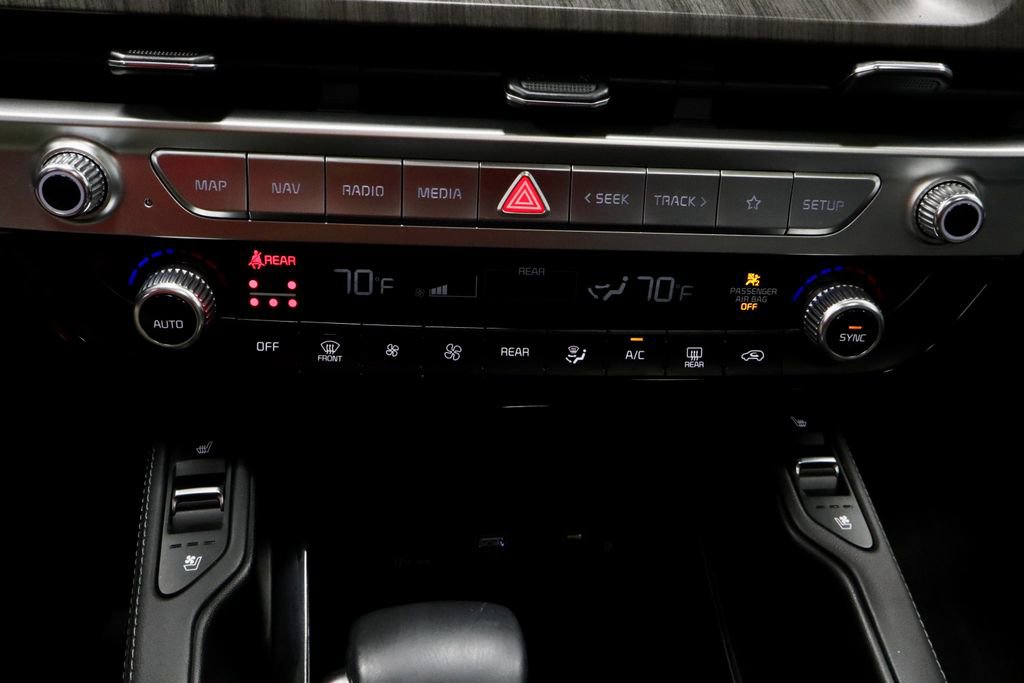 Used 2023 Kia Telluride EX w/ EX Captain's Chair Package FWD image 36