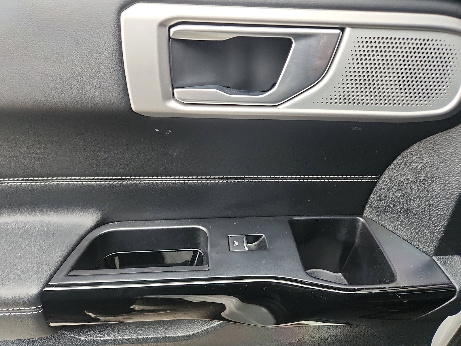 Certified 2023 Ford Explorer ST w/ Equipment Group 401A image 28