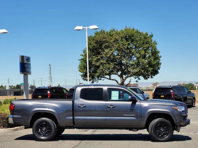 Used 2022 Toyota Tacoma SR5 RWD image 3