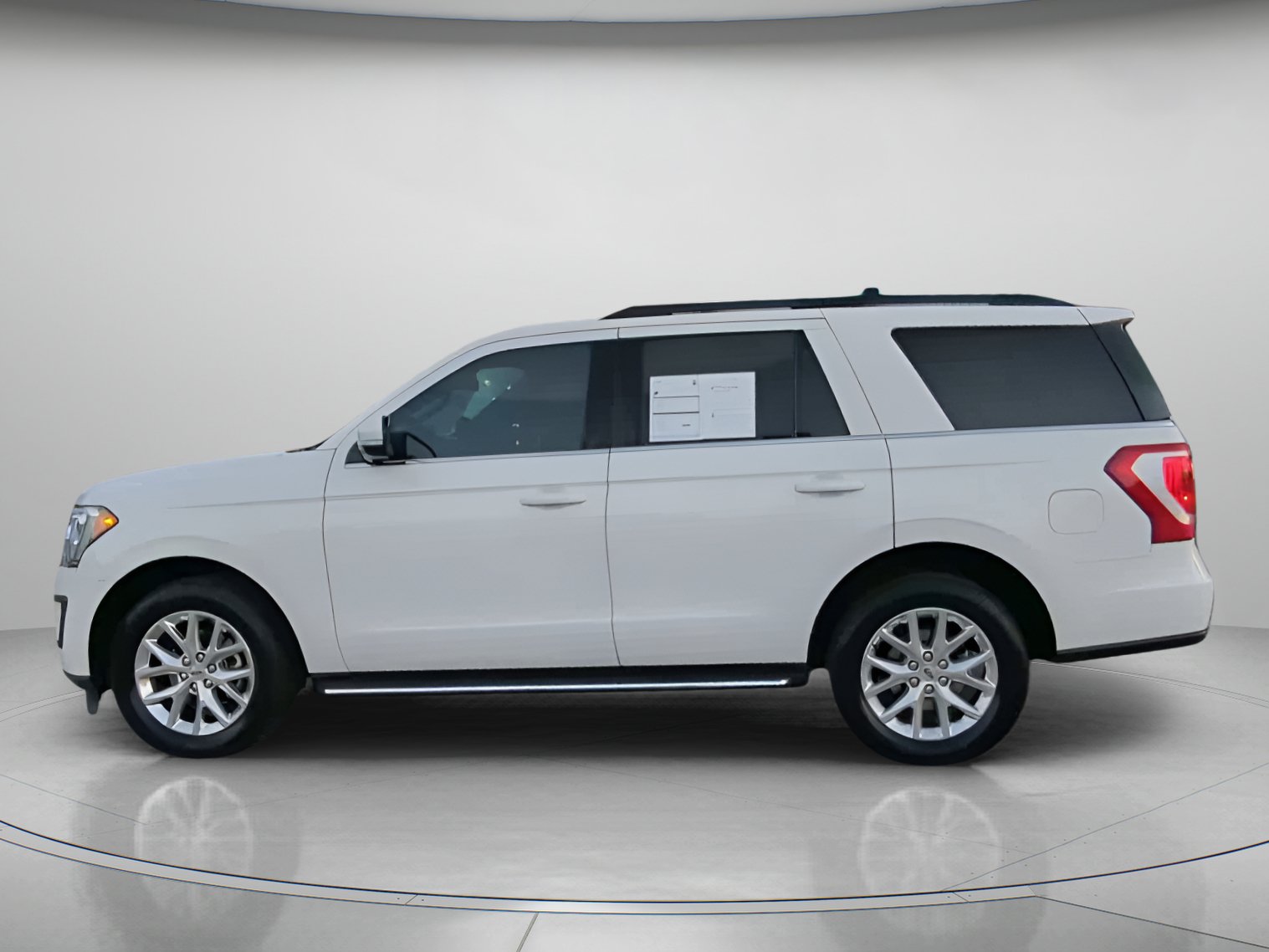 Certified 2021 Ford Expedition XLT RWD image 17