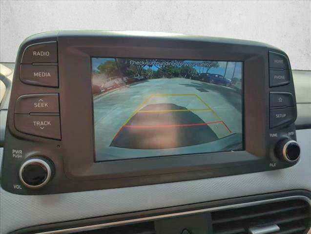 Used 2021 Hyundai Kona Limited image 13