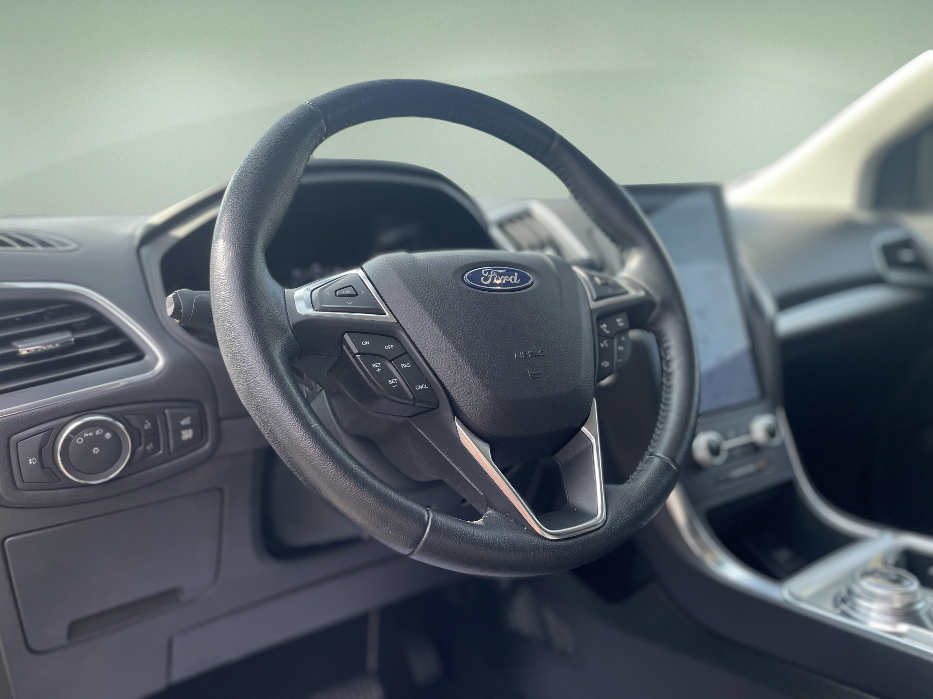 Certified 2022 Ford Edge Titanium AWD/4WD image 16