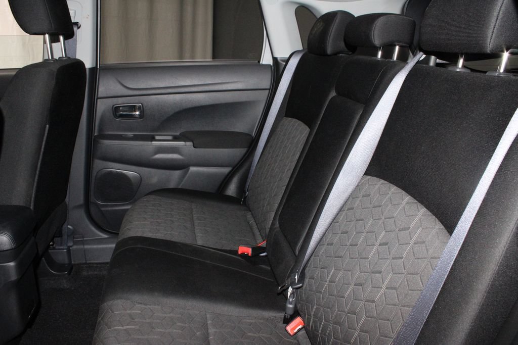 Used 2024 Mitsubishi Outlander Sport ES AWD/4WD image 21