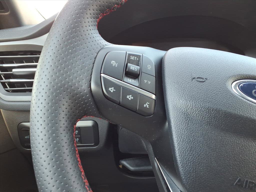 Certified 2024 Ford Escape ST-Line Select w/ Tech Pack #1 image 16