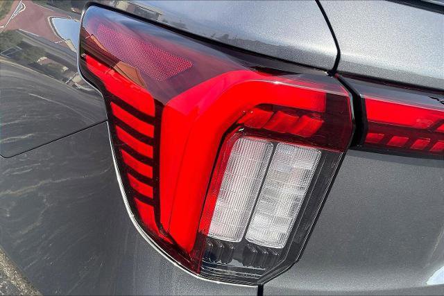 Certified 2025 Ford Explorer Platinum w/ Ultimate Package image 25