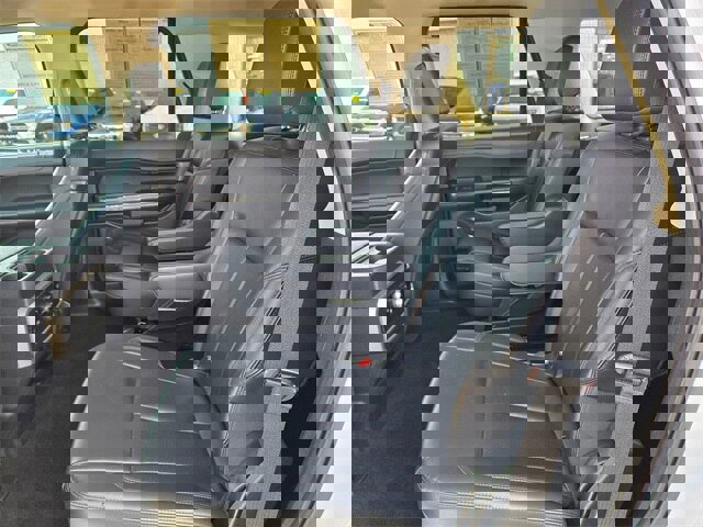 Certified 2024 Ford Expedition XLT image 7